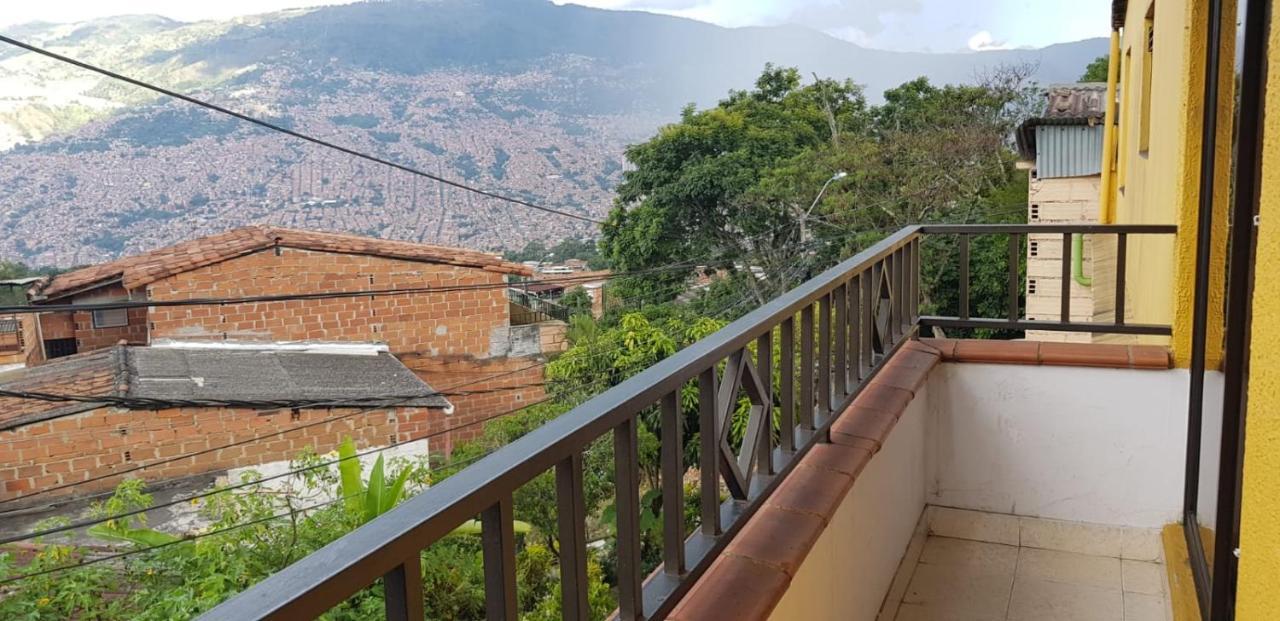 Wonderful House With Views In Medellin-Fiber Optics Apartment Bagian luar foto